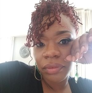 Meet your Posher, Tekesha